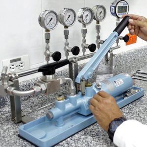 CERTIFICADO DE CALIBRACIÓN POR ORGANISMO DE ACREDITACIÓN DE MEDIDOR DE GASES