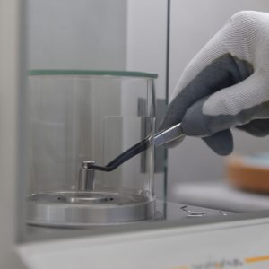 CERTIFICADO DE CALIBRACIÓN POR ORGANISMO DE ACREDITACIÓN EN LABORATORIO DE PESAS PATRÓN CLASE M1 Y M2 HASTA 20KG