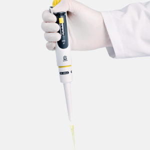 CERTIFICADO DE CALIBRACIÓN POR ORGANISMO DE CALIBRACIÓN EN LABORATORIO DE MICROPIPETA - - PIPETA VARIABLE (1 a 100000) µL